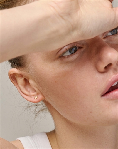 Enamel Copenhagen - Mini Sunshine studs - Daisy/Guldfarvet